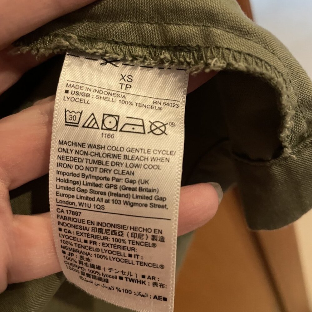GAP Utility Jacket Women's Size X-Small Army Green Pockets Casual Outdoor EUC - Picture 6 of 8